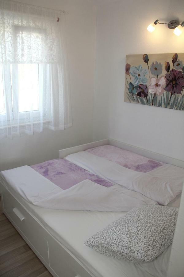 Lari Home Primošten Exteriér fotografie
